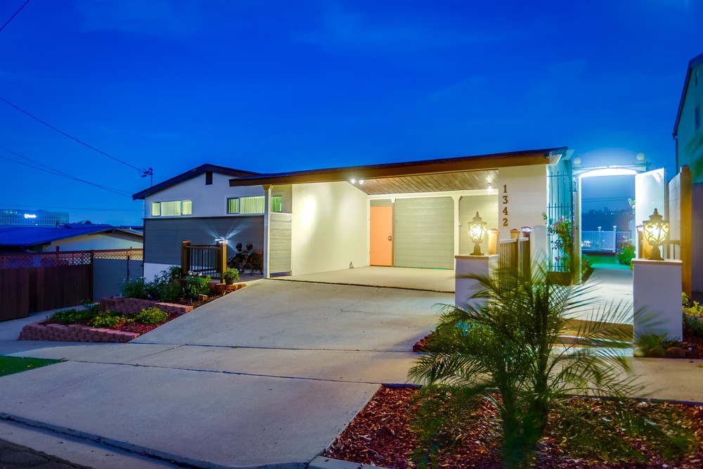 Virtual tour photo 3 of 74 for 1342 Minden Dr