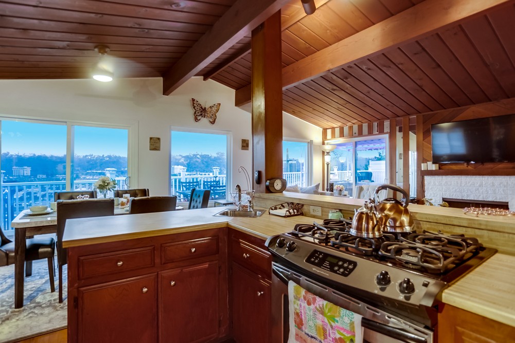 Virtual tour photo 26 of 74 for 1342 Minden Dr