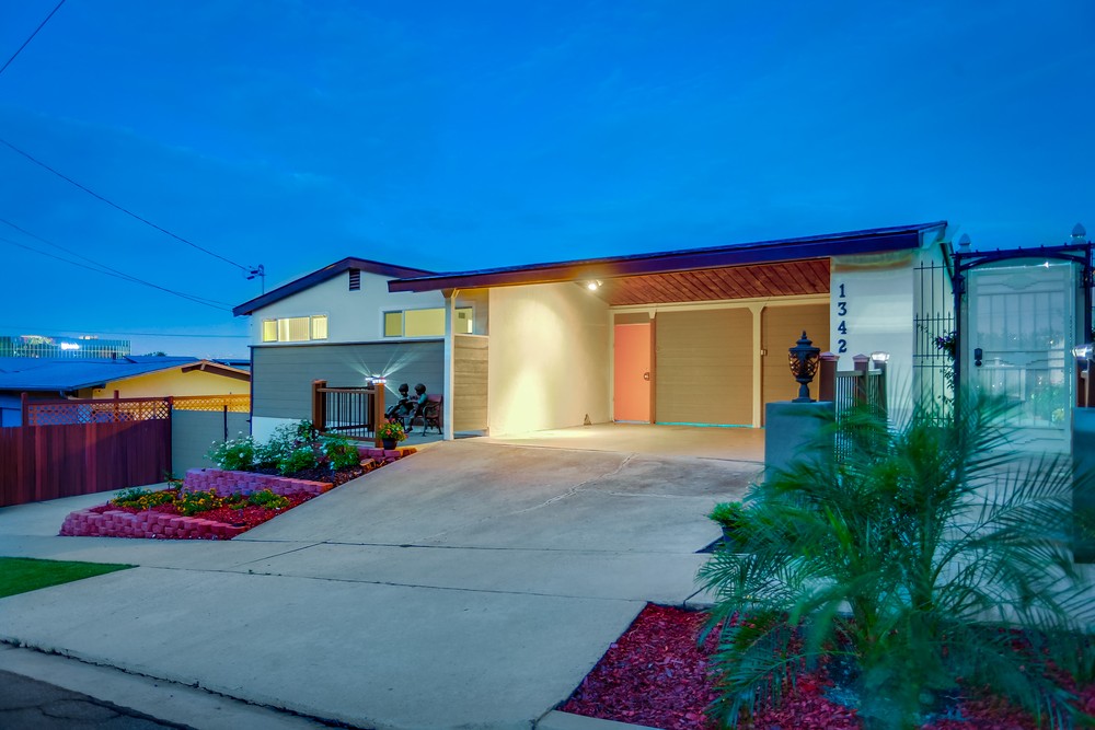 Virtual tour photo 4 of 72 for 1342 Minden Dr