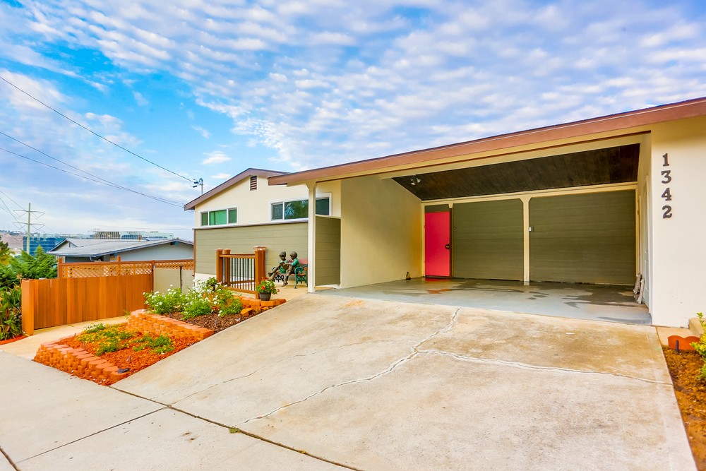 Virtual tour photo 48 of 72 for 1342 Minden Dr