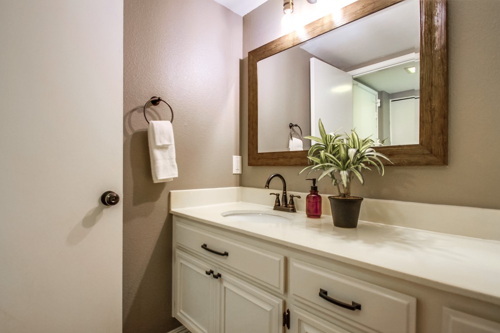 Virtual tour photo 32 of 77 for 13420 Black Hills Rd