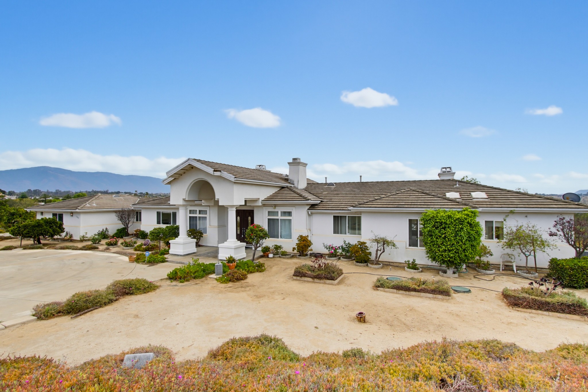Virtual tour photo 6 of 78 for 13427 Hilltop Pl
