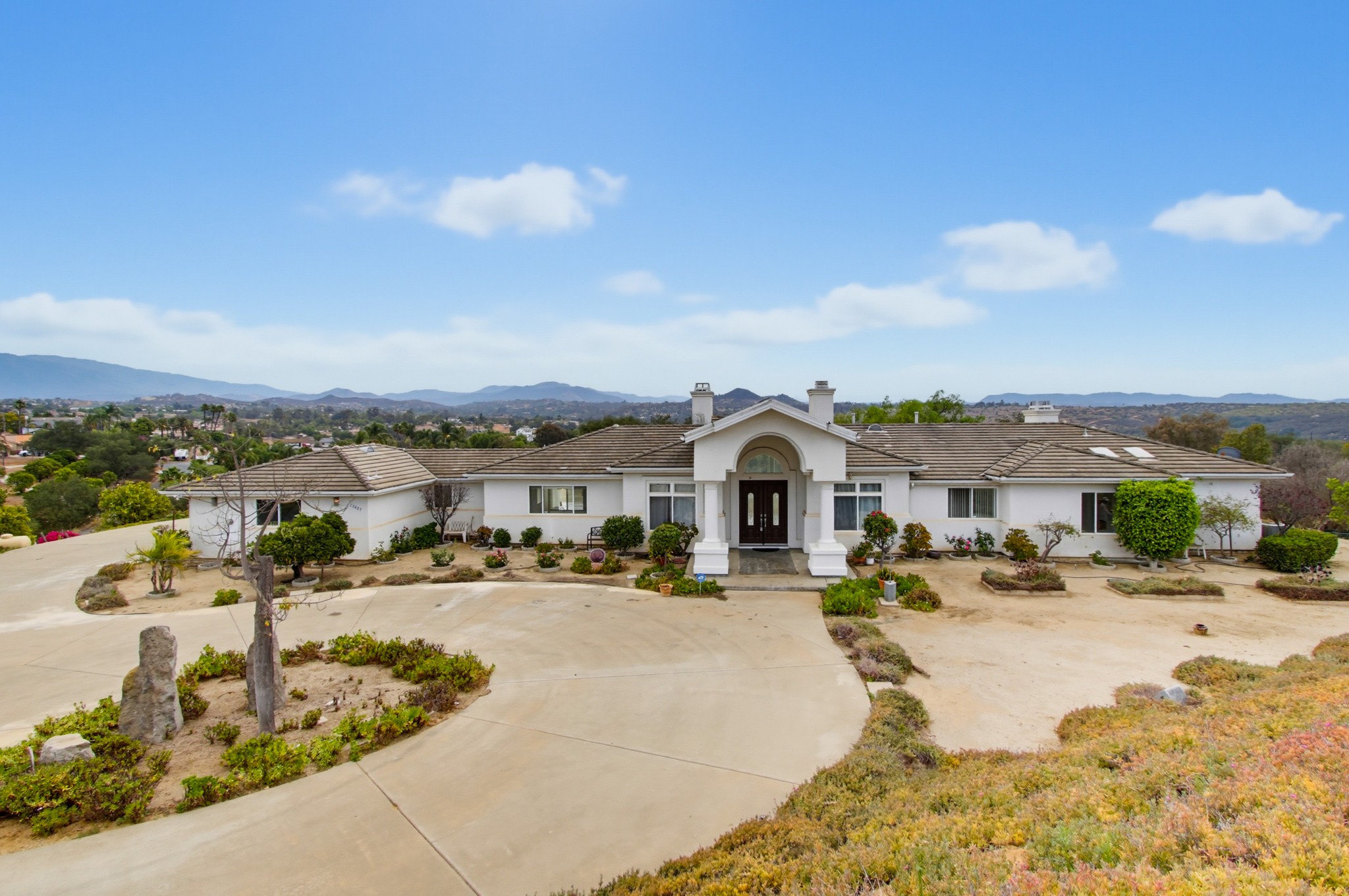 Virtual tour photo 7 of 78 for 13427 Hilltop Pl