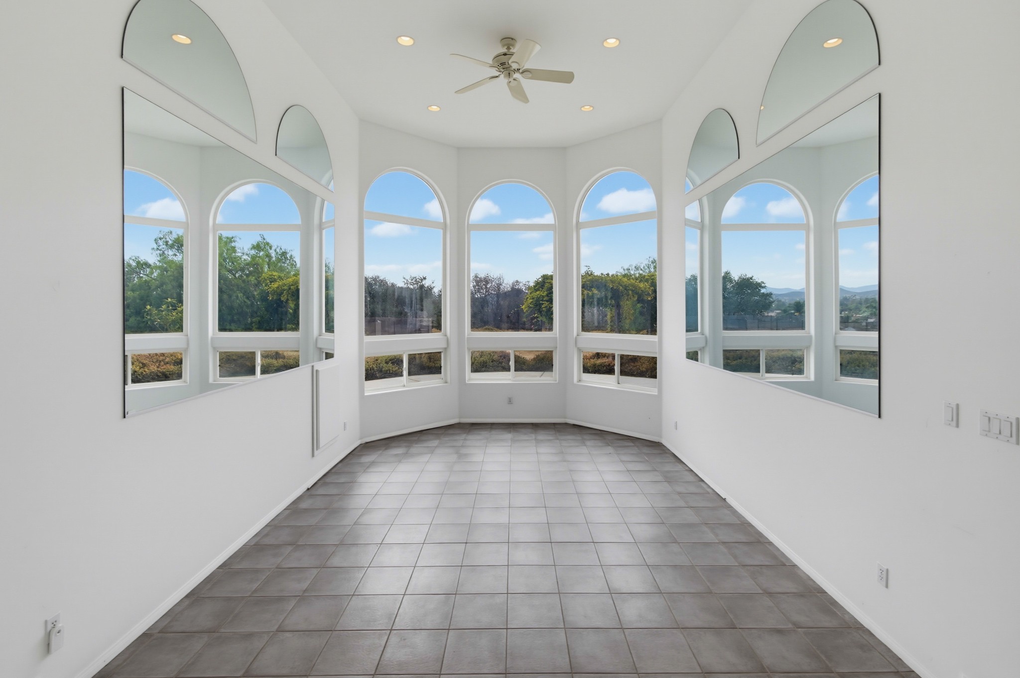 Virtual tour photo 11 of 78 for 13427 Hilltop Pl