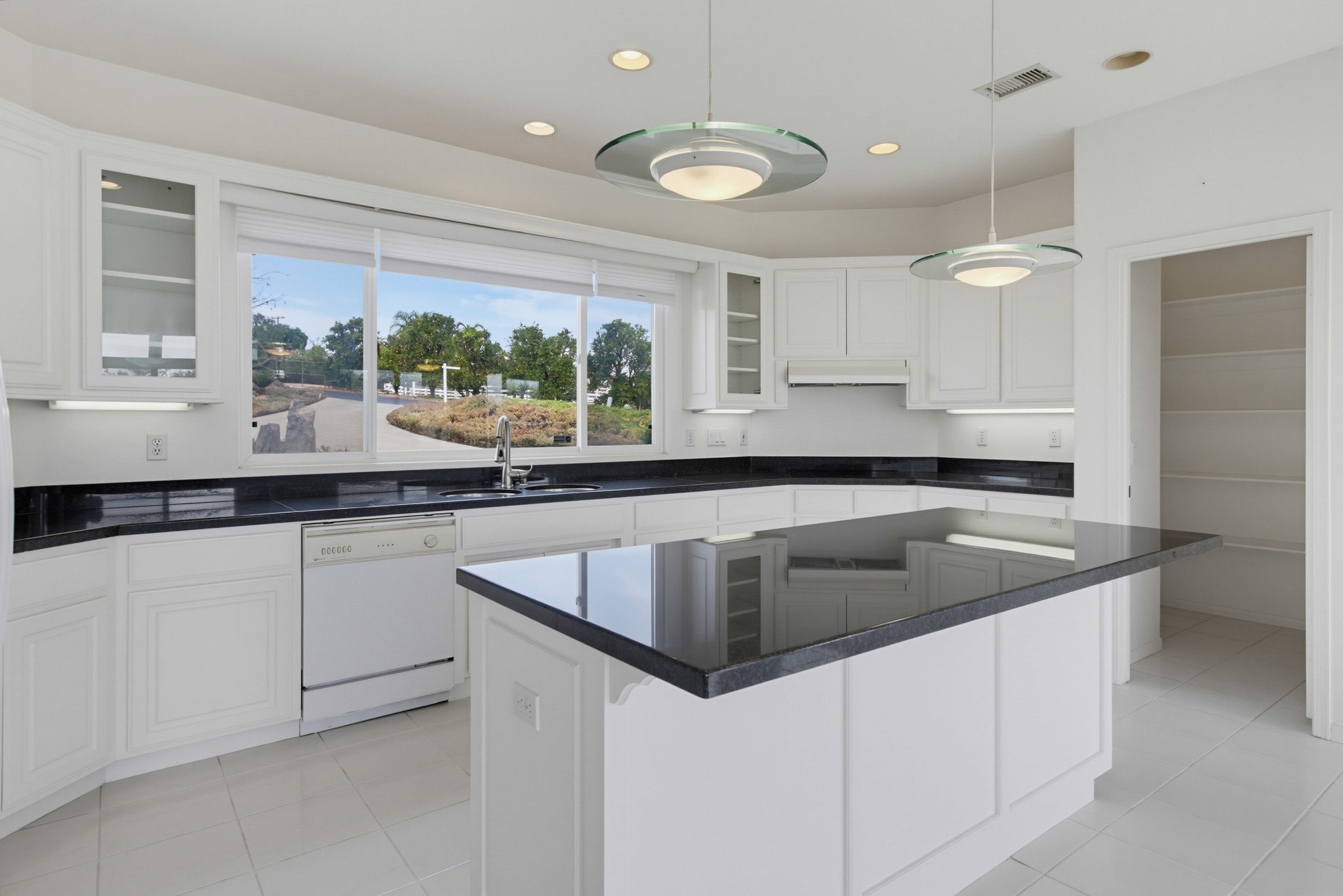 Virtual tour photo 21 of 78 for 13427 Hilltop Pl