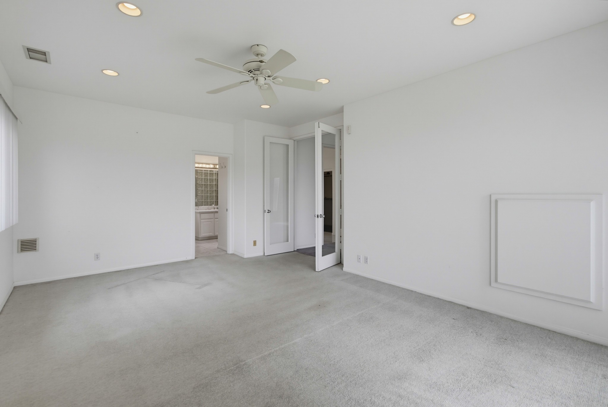 Virtual tour photo 27 of 78 for 13427 Hilltop Pl