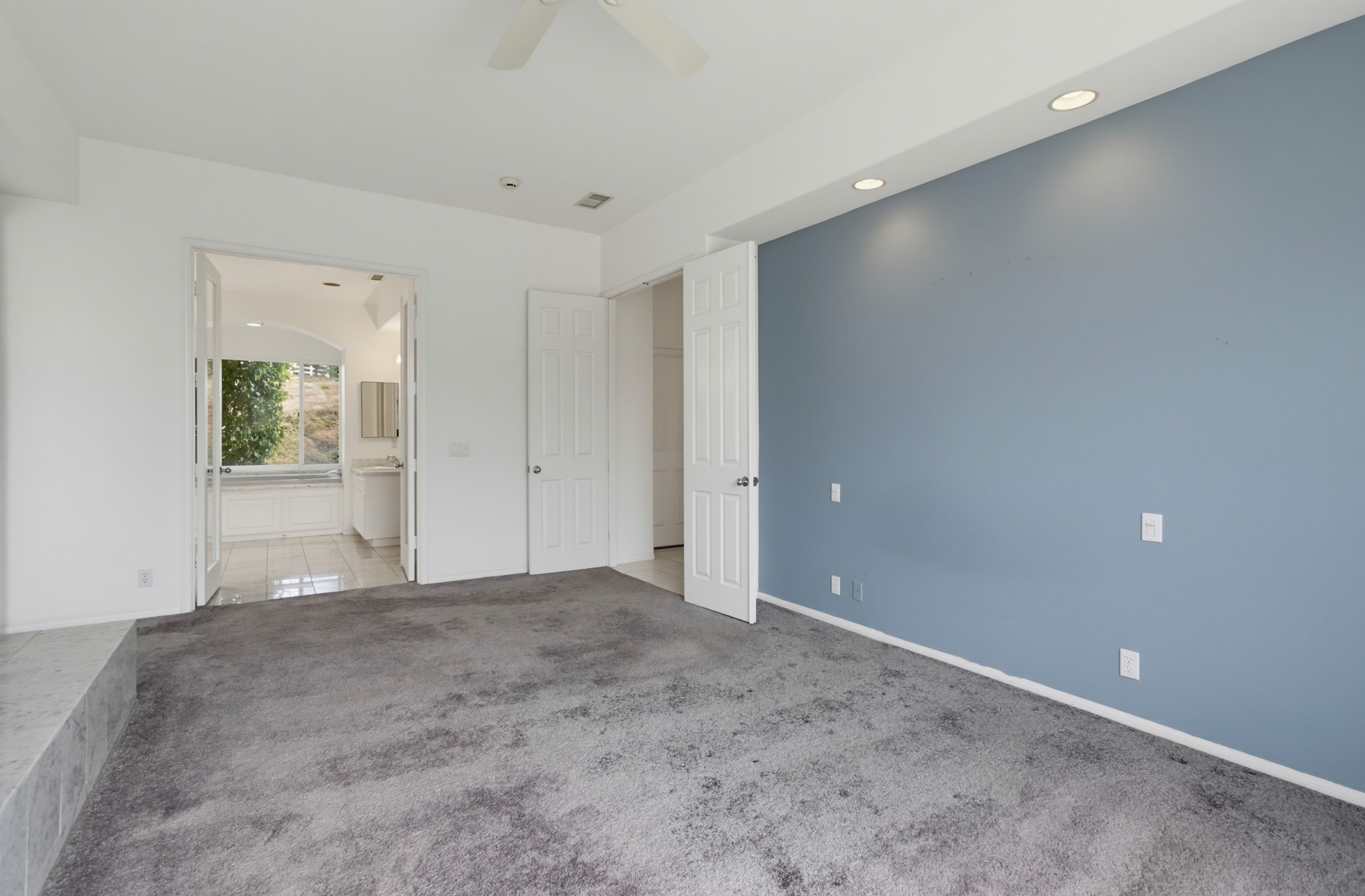 Virtual tour photo 31 of 78 for 13427 Hilltop Pl