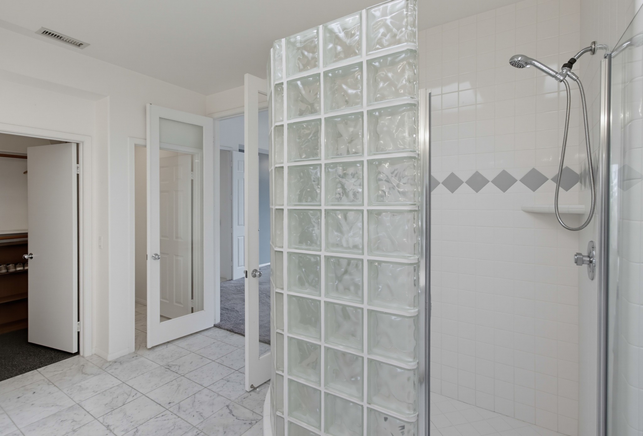 Virtual tour photo 36 of 78 for 13427 Hilltop Pl