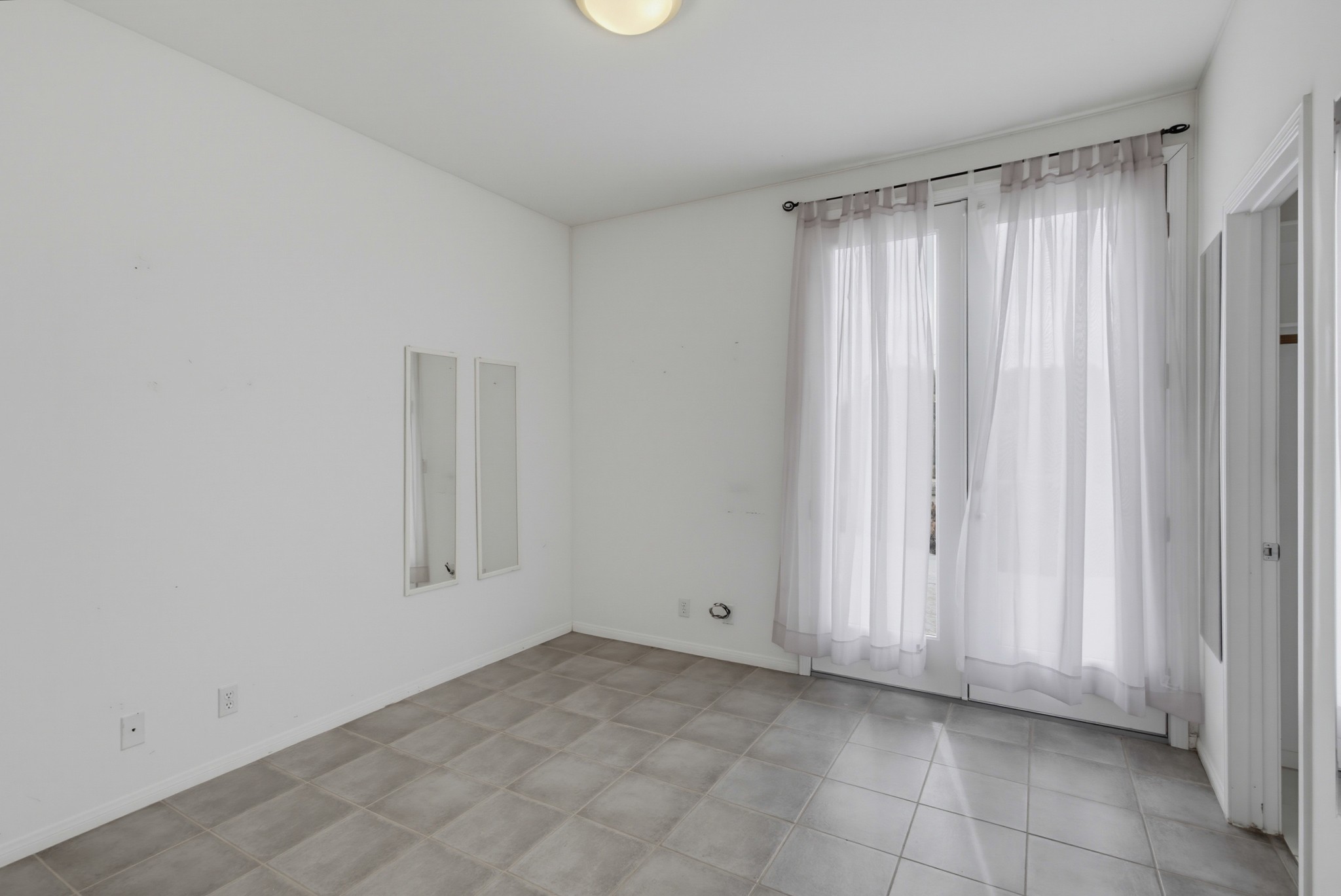 Virtual tour photo 42 of 78 for 13427 Hilltop Pl