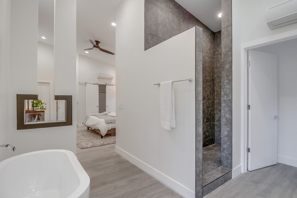 Virtual tour photo 52 of 96 for 1343 Minden Dr