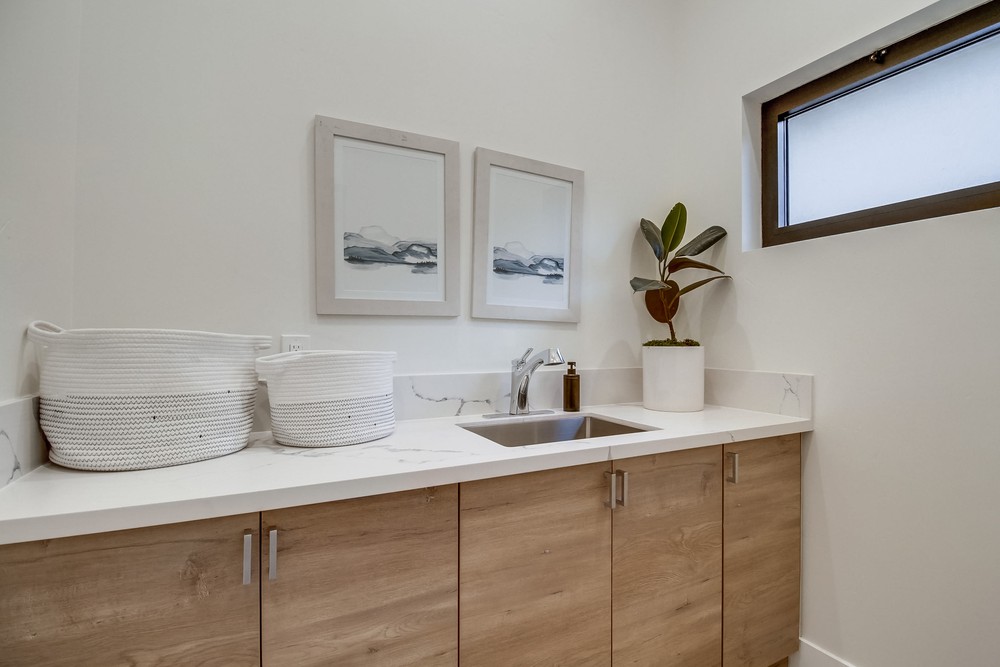 Virtual tour photo 70 of 96 for 1343 Minden Dr