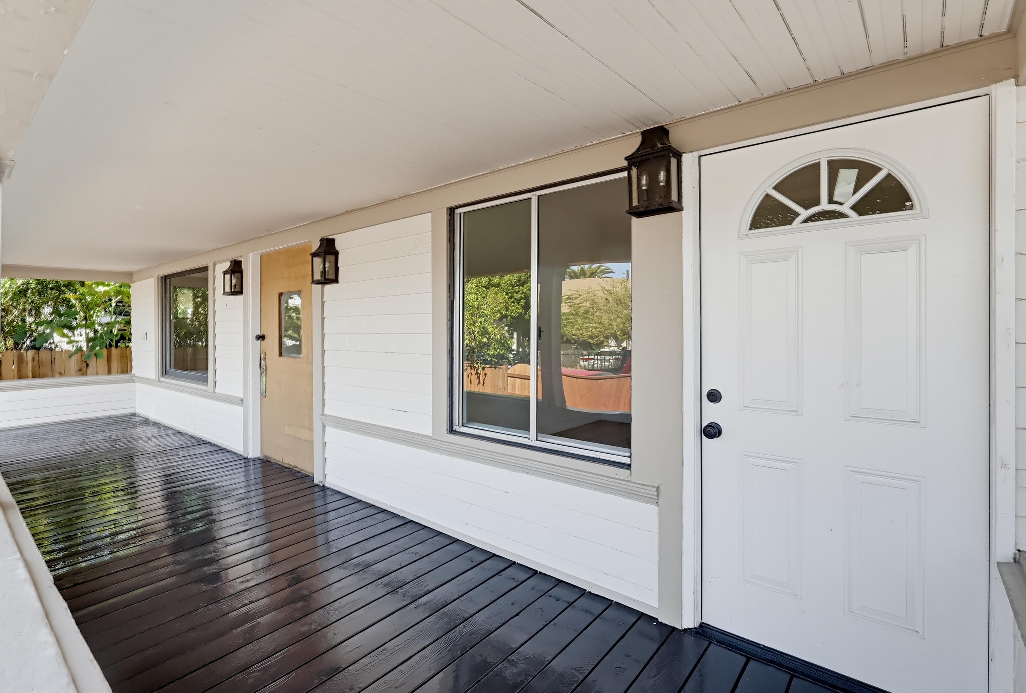Virtual tour photo 10 of 85 for 1344 E 43rd Pl