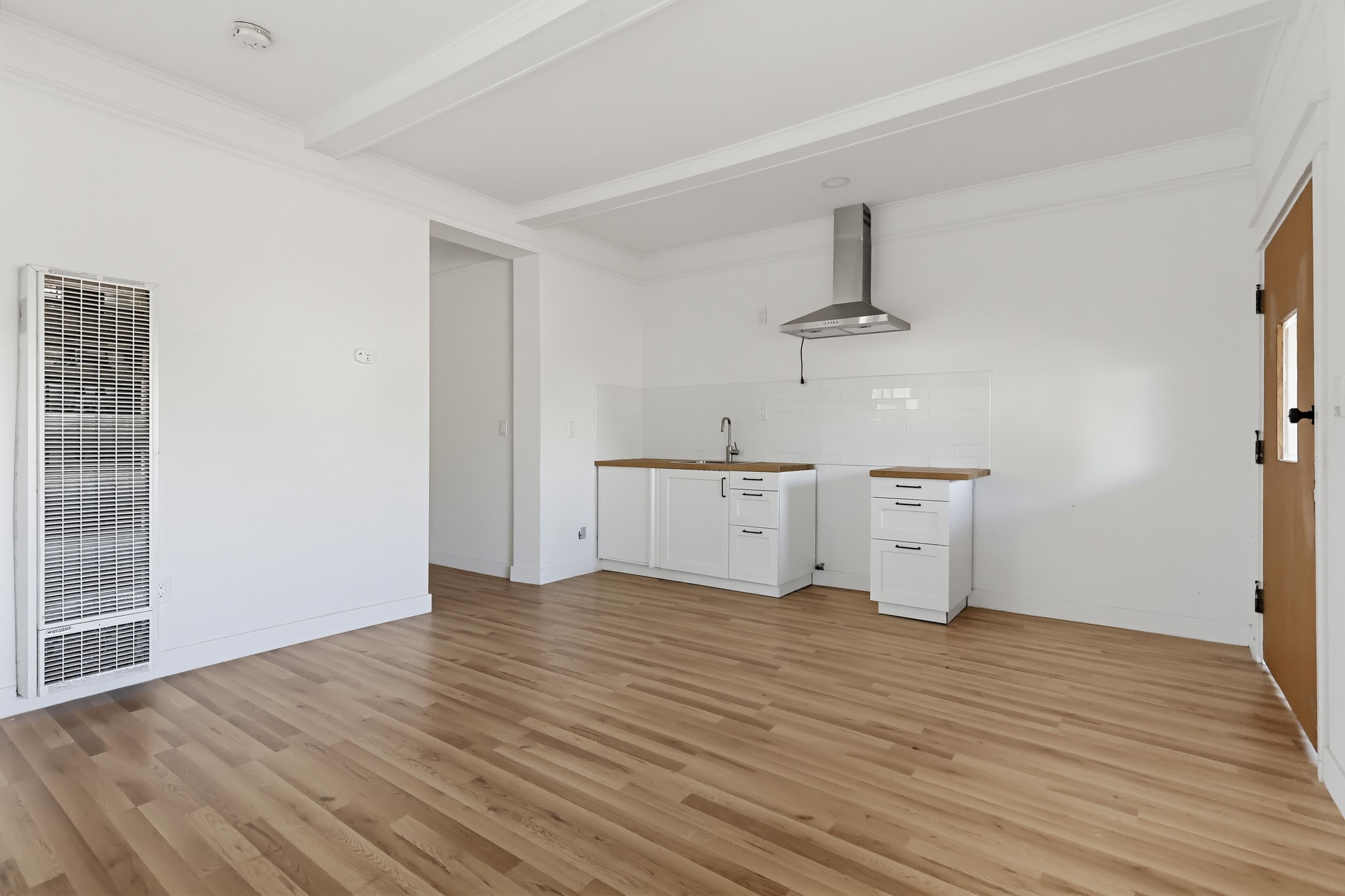Virtual tour photo 18 of 85 for 1344 E 43rd Pl