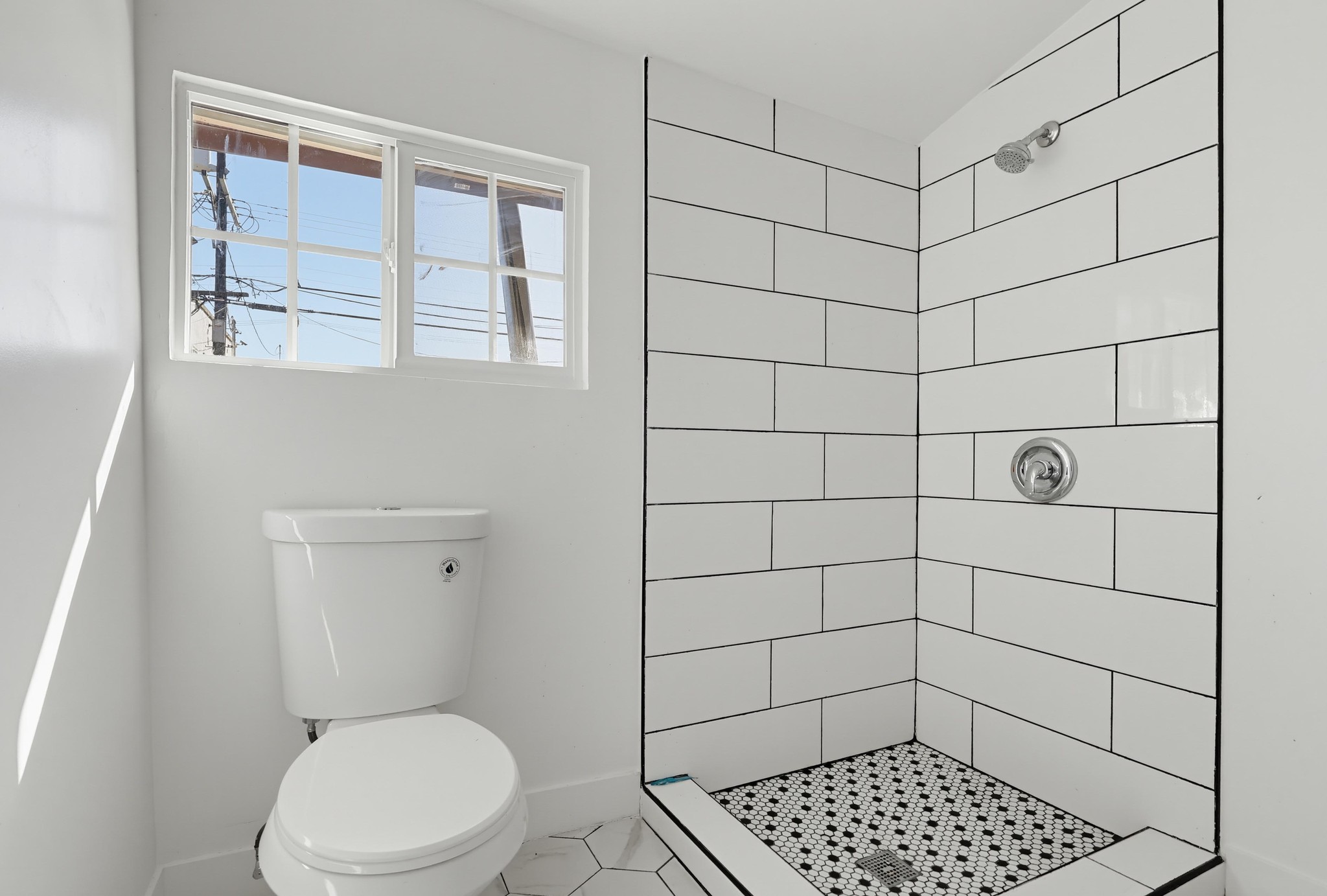 Virtual tour photo 35 of 85 for 1344 E 43rd Pl