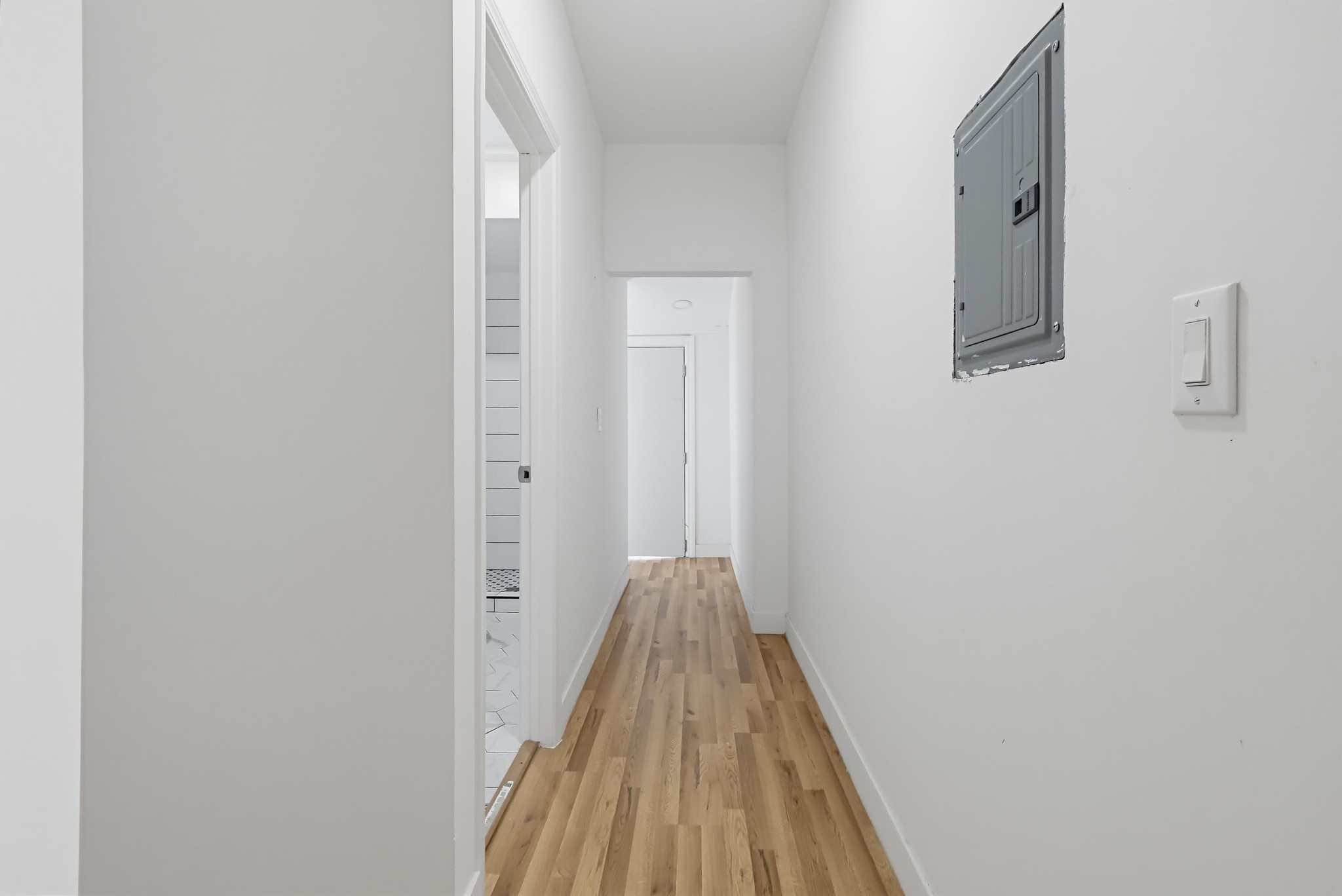 Virtual tour photo 57 of 85 for 1344 E 43rd Pl