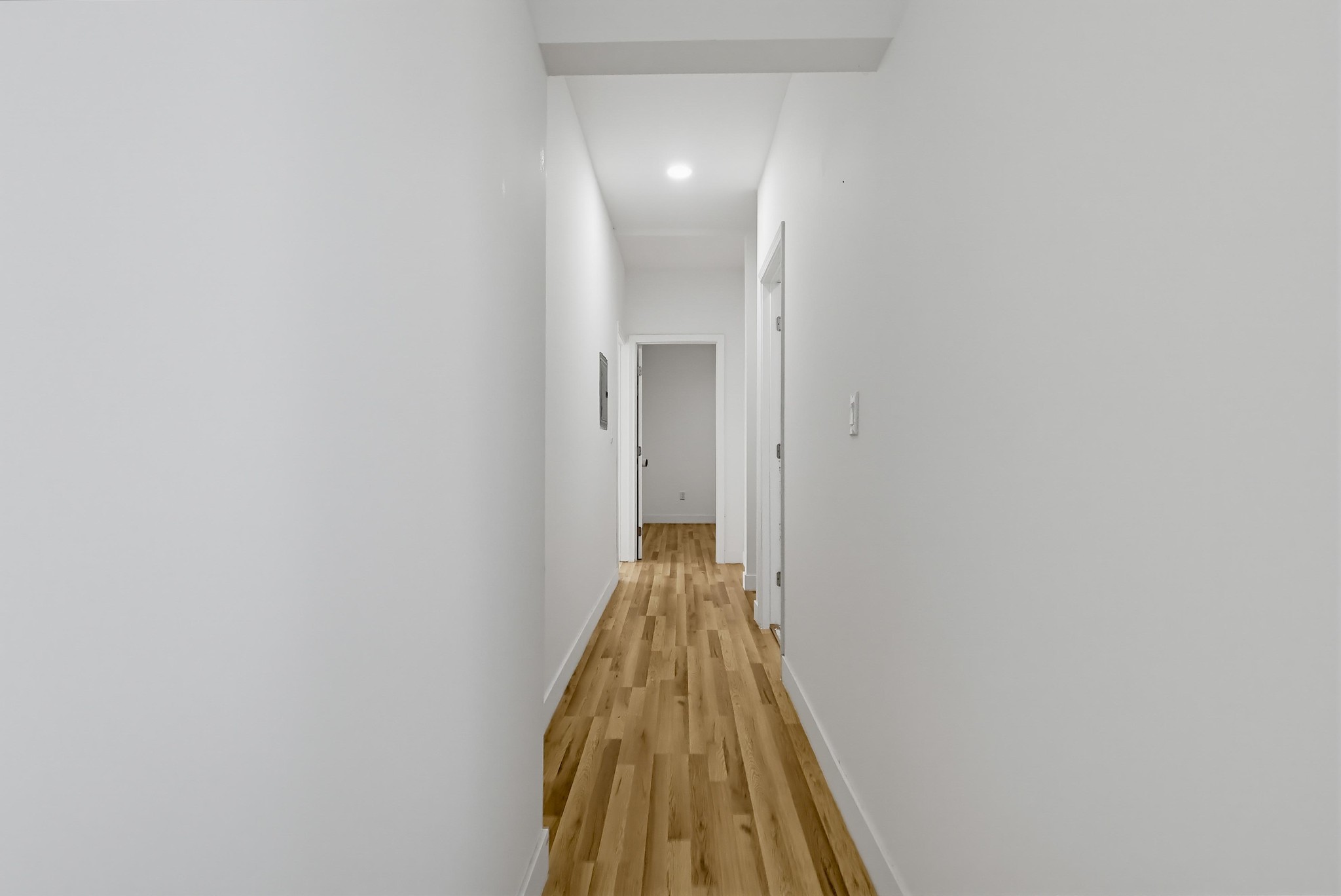 Virtual tour photo 59 of 85 for 1344 E 43rd Pl