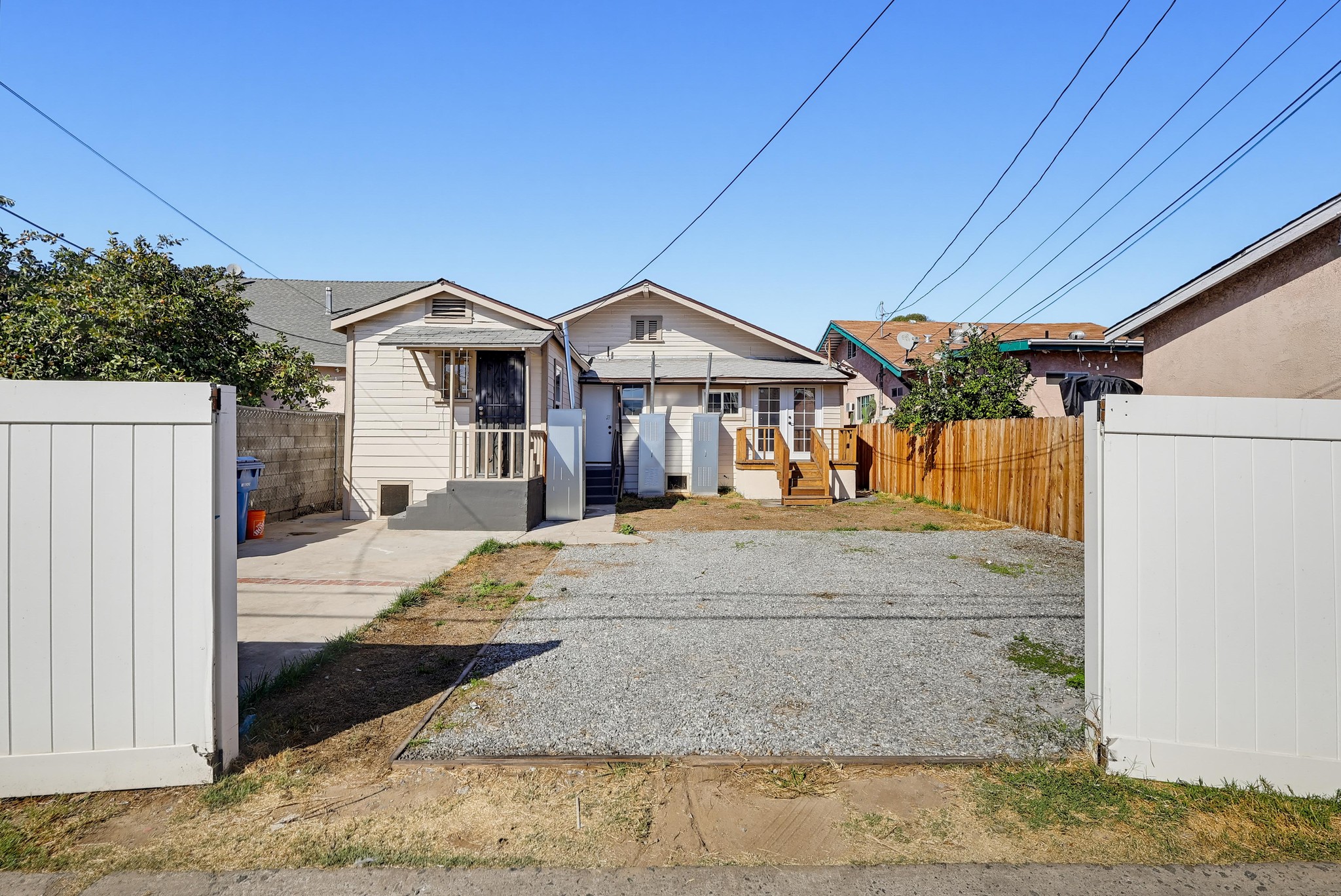 Virtual tour photo 61 of 85 for 1344 E 43rd Pl