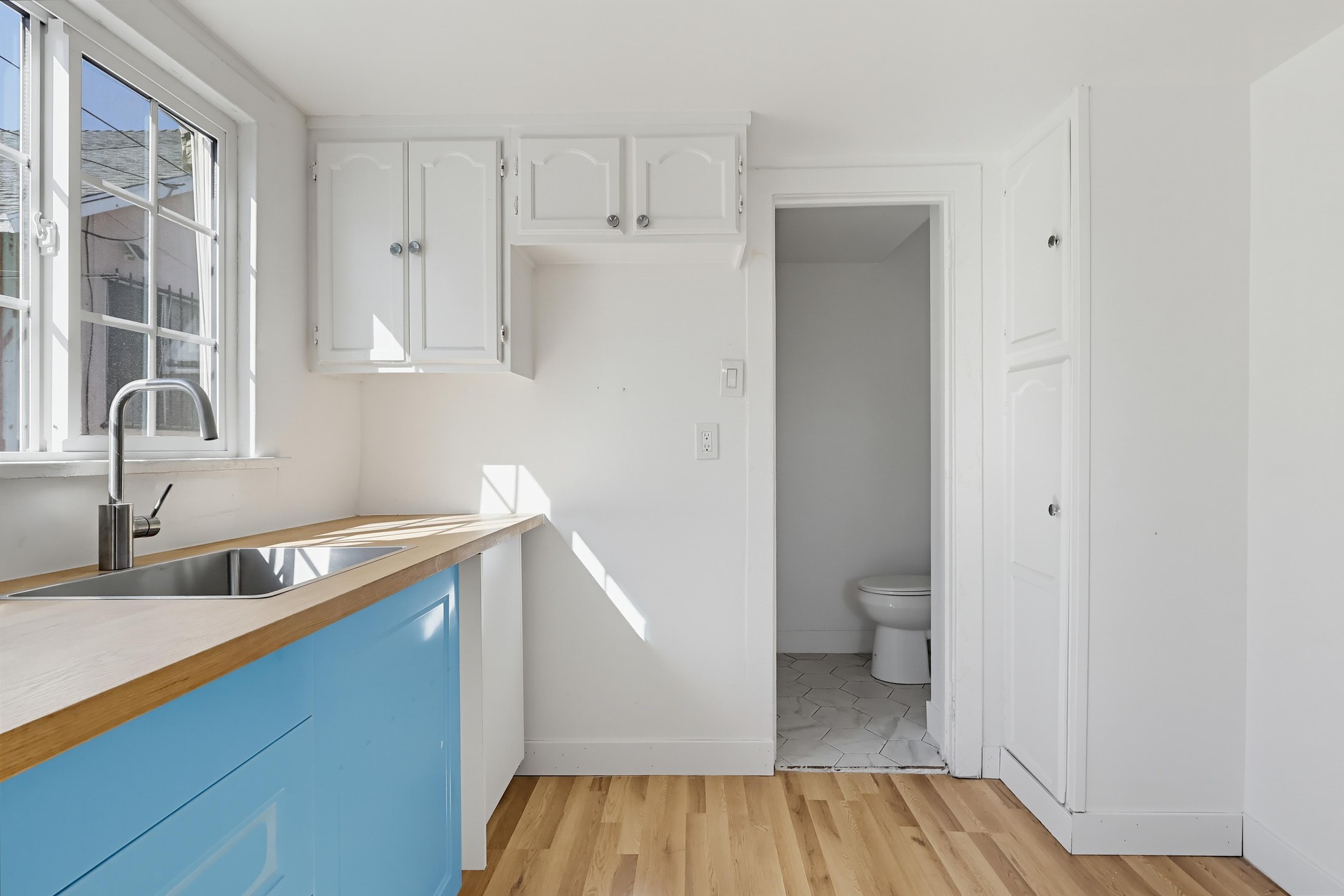 Virtual tour photo 74 of 85 for 1344 E 43rd Pl
