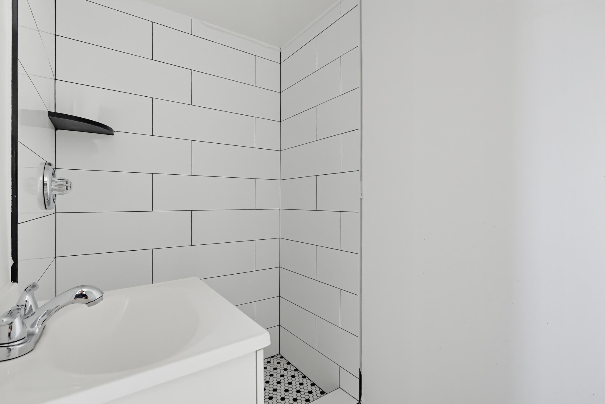 Virtual tour photo 80 of 85 for 1344 E 43rd Pl