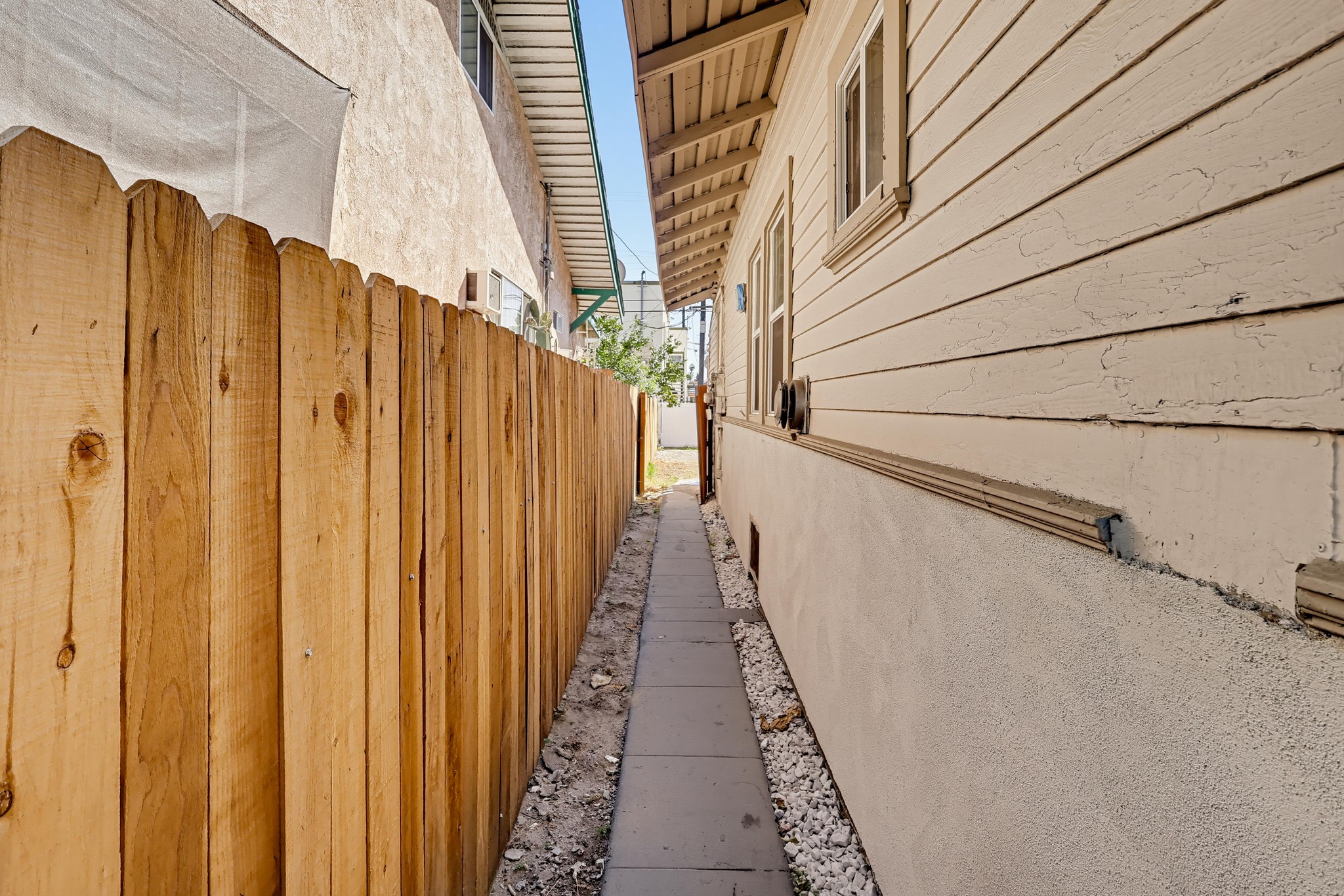 Virtual tour photo 84 of 85 for 1344 E 43rd Pl