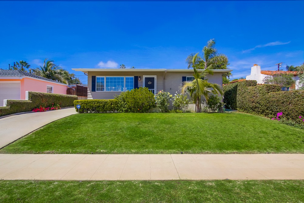 Virtual tour photo 1 of 54 for 1344 Law St
