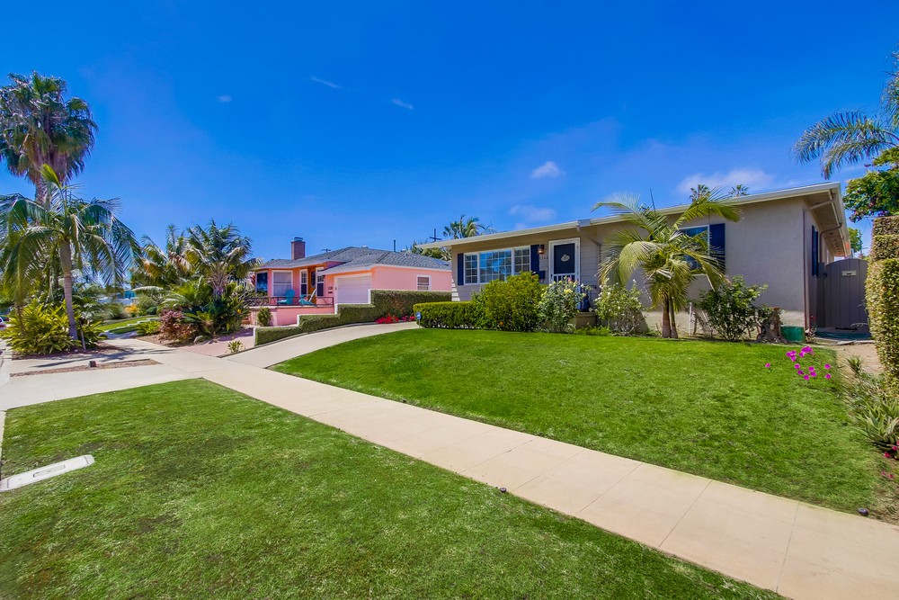 Virtual tour photo 4 of 54 for 1344 Law St