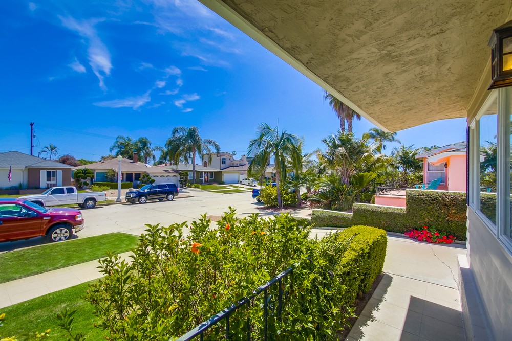 Virtual tour photo 7 of 54 for 1344 Law St