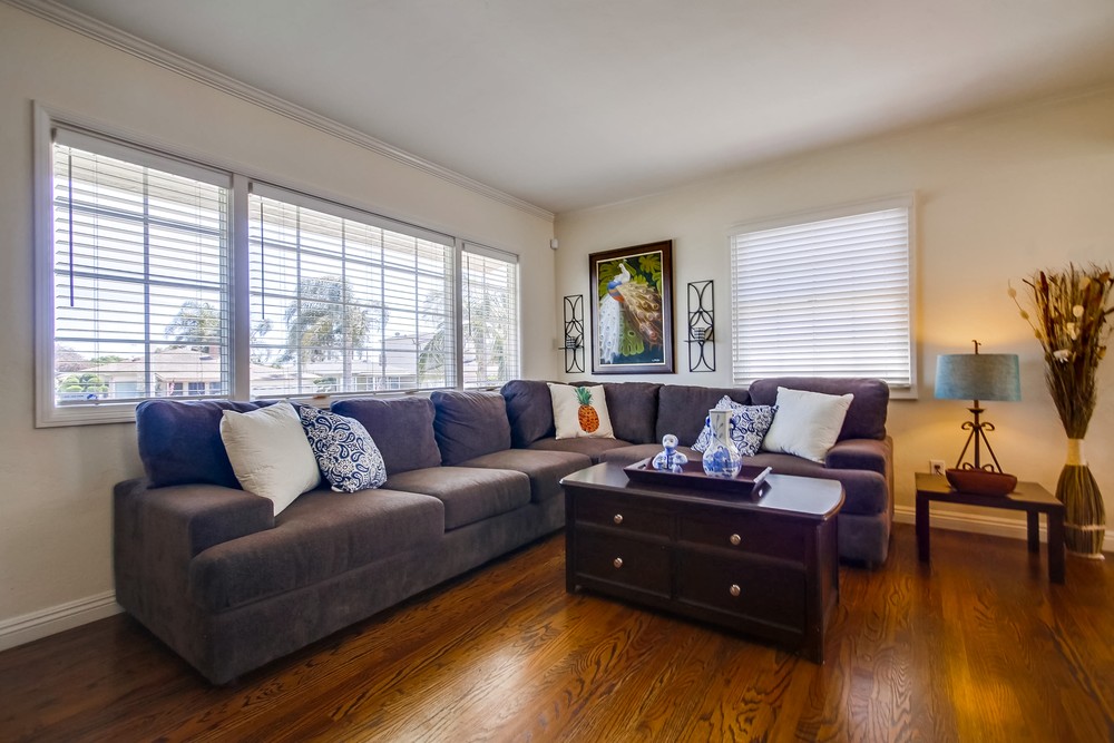 Virtual tour photo 10 of 54 for 1344 Law St