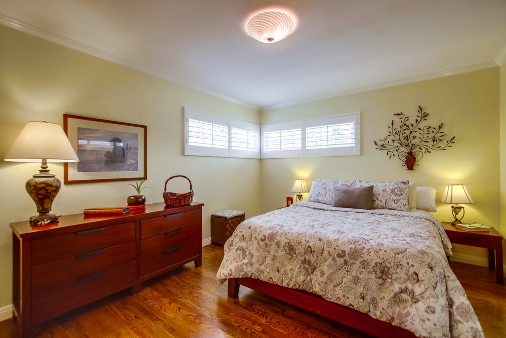 Virtual tour photo 23 of 54 for 1344 Law St
