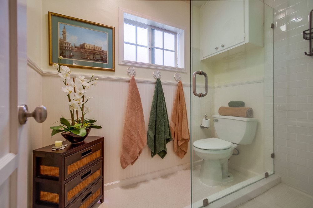 Virtual tour photo 27 of 54 for 1344 Law St