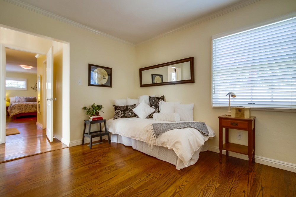 Virtual tour photo 33 of 54 for 1344 Law St