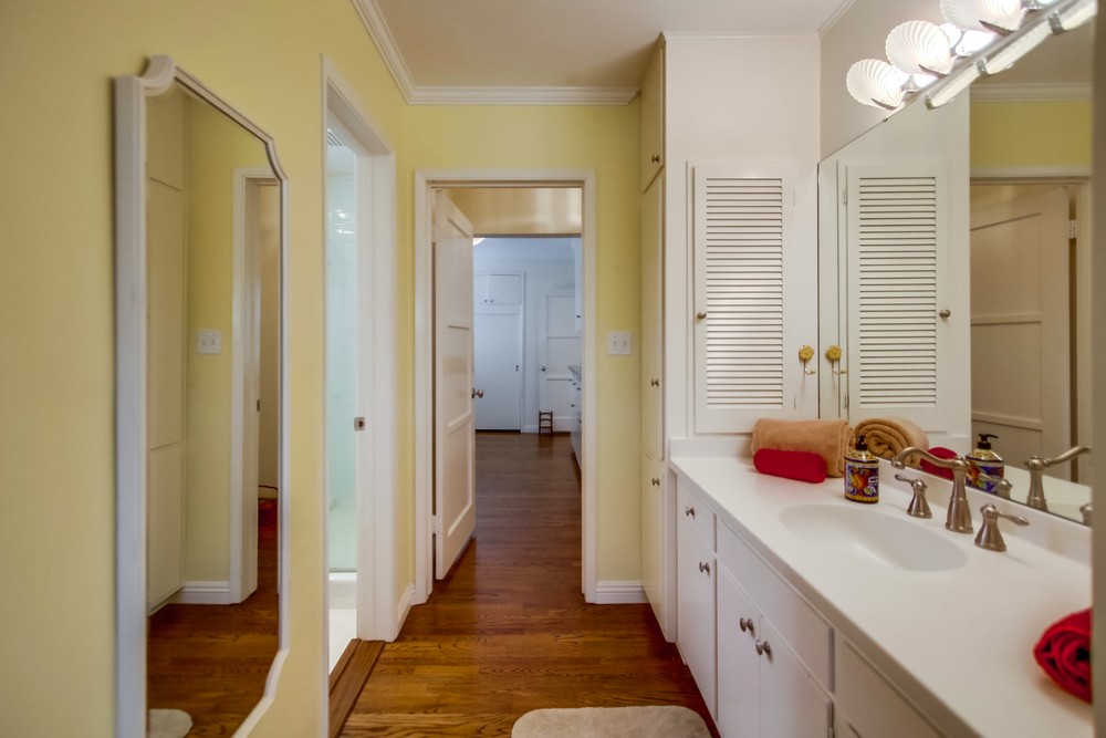 Virtual tour photo 35 of 54 for 1344 Law St