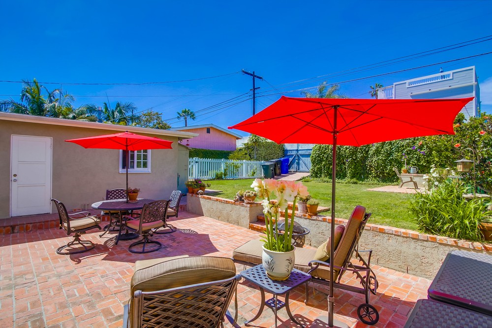 Virtual tour photo 42 of 54 for 1344 Law St