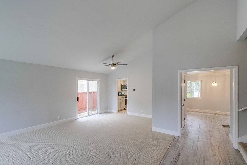 Virtual tour photo 5 of 40 for 13440 Entreken Ave
