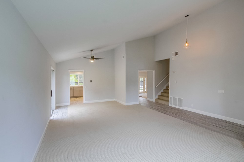 Virtual tour photo 6 of 40 for 13440 Entreken Ave