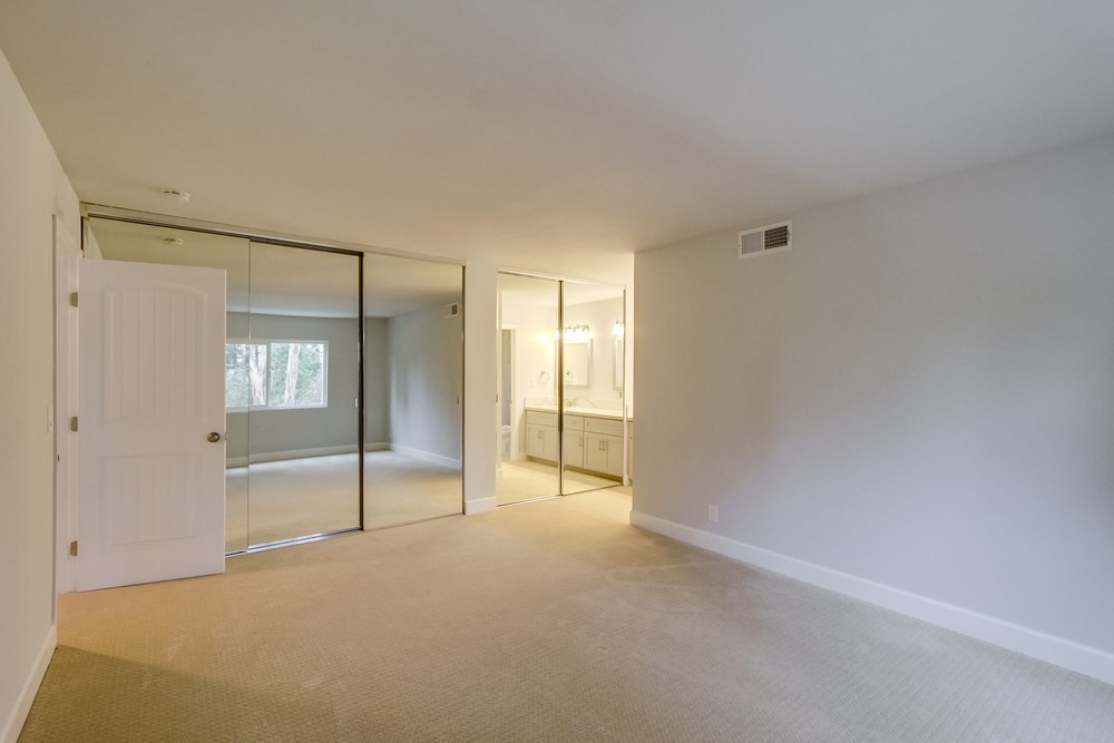 Virtual tour photo 21 of 40 for 13440 Entreken Ave
