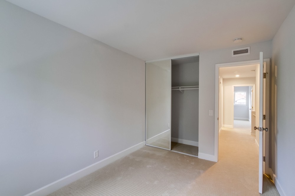 Virtual tour photo 30 of 40 for 13440 Entreken Ave