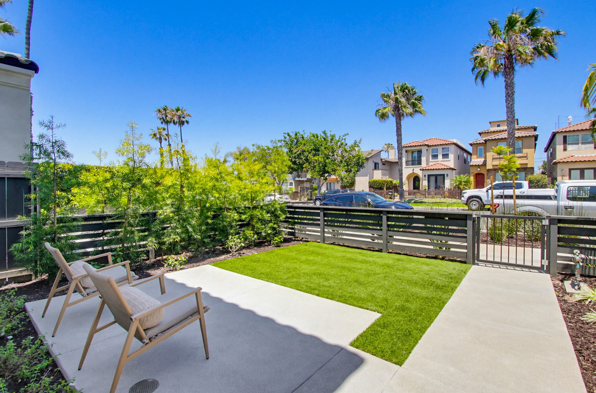 Virtual tour photo 7 of 72 for 1345 Thomas Ave