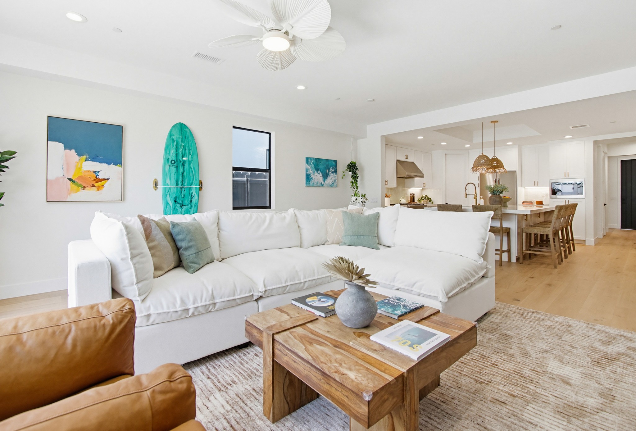 Virtual tour photo 10 of 72 for 1345 Thomas Ave