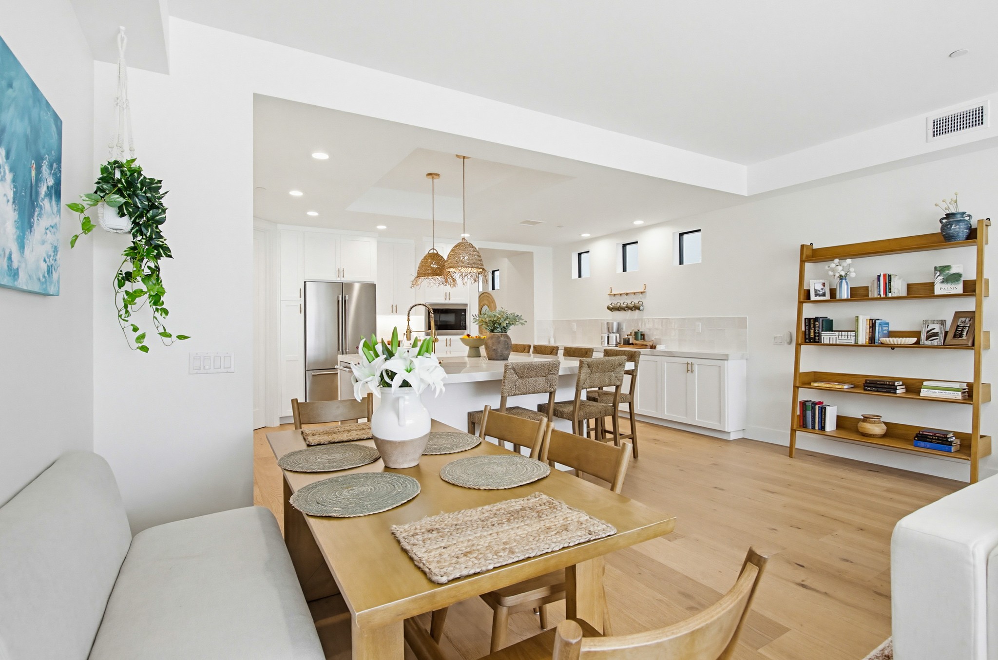 Virtual tour photo 18 of 72 for 1345 Thomas Ave