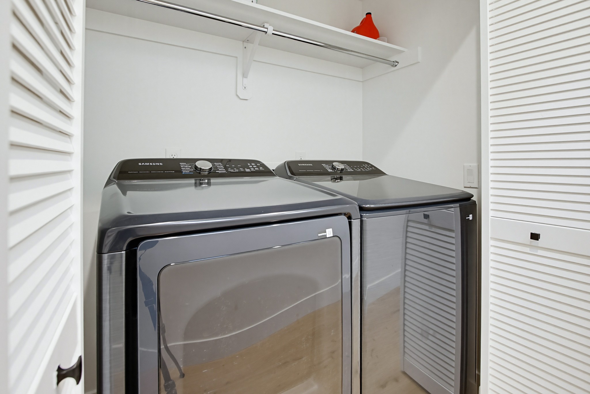 Virtual tour photo 39 of 72 for 1345 Thomas Ave