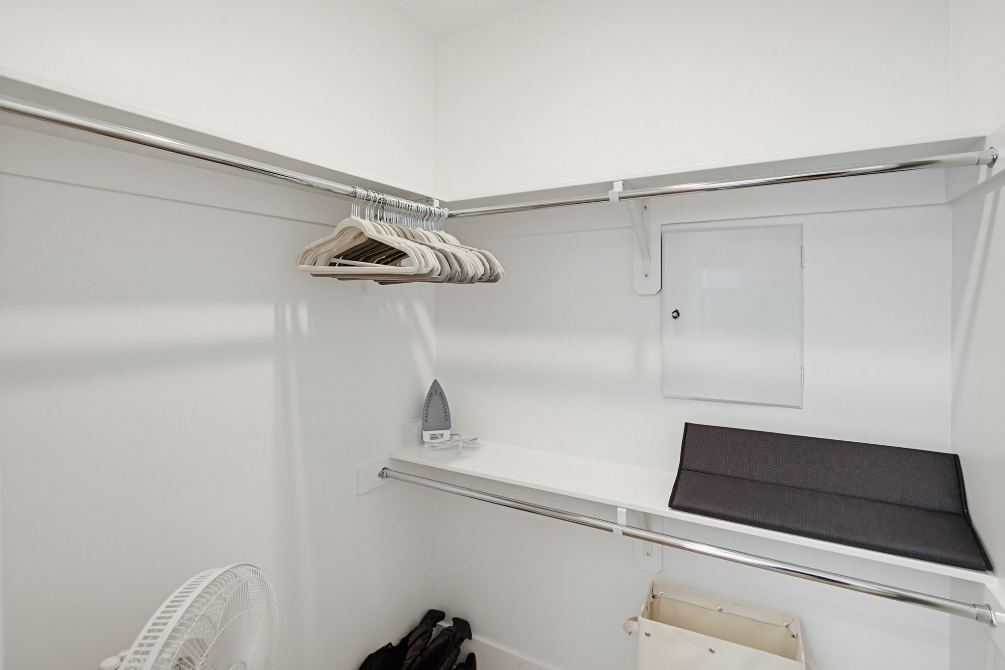 Virtual tour photo 44 of 72 for 1345 Thomas Ave