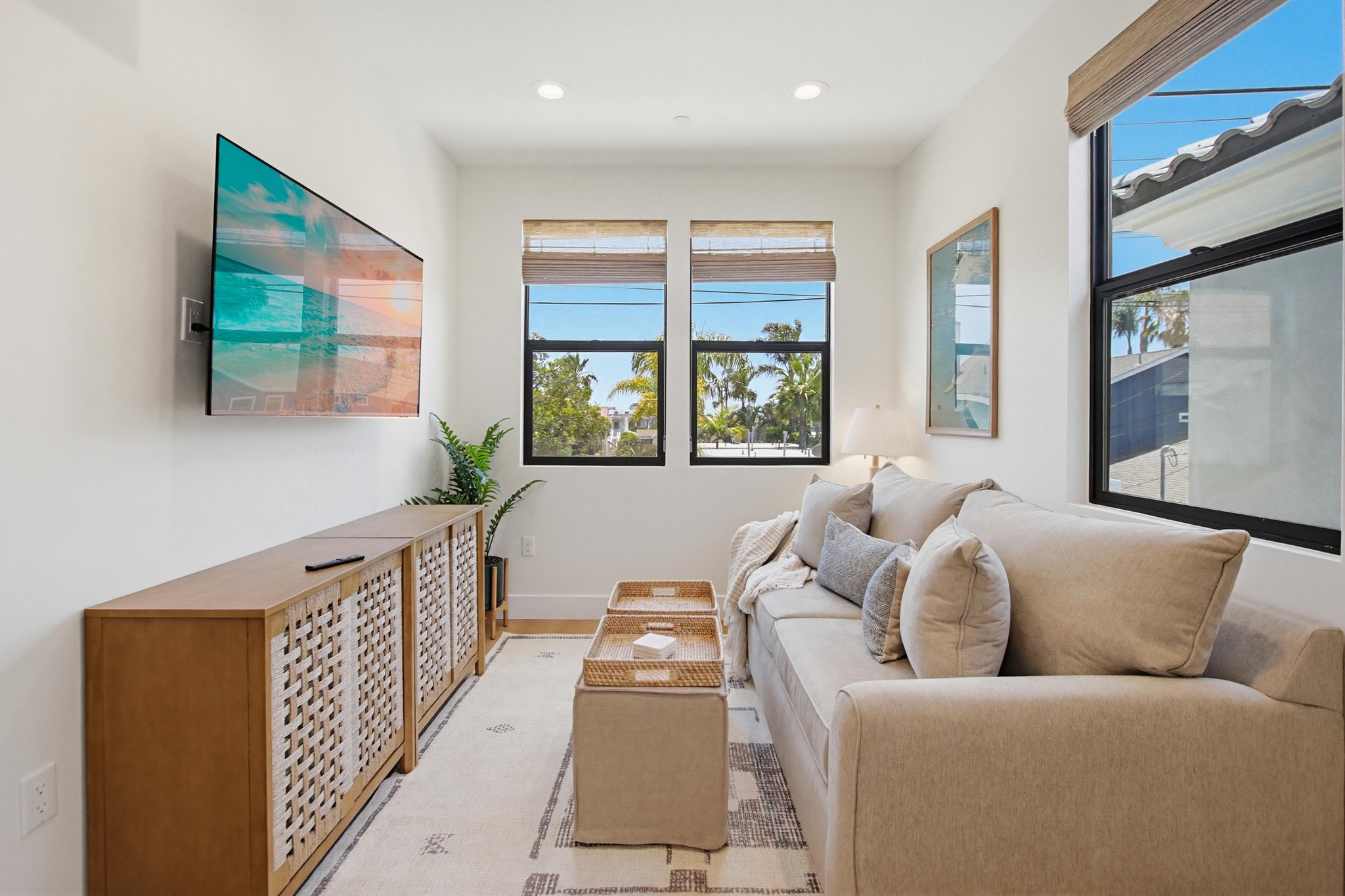Virtual tour photo 6 of 23 for 1347 Thomas Ave