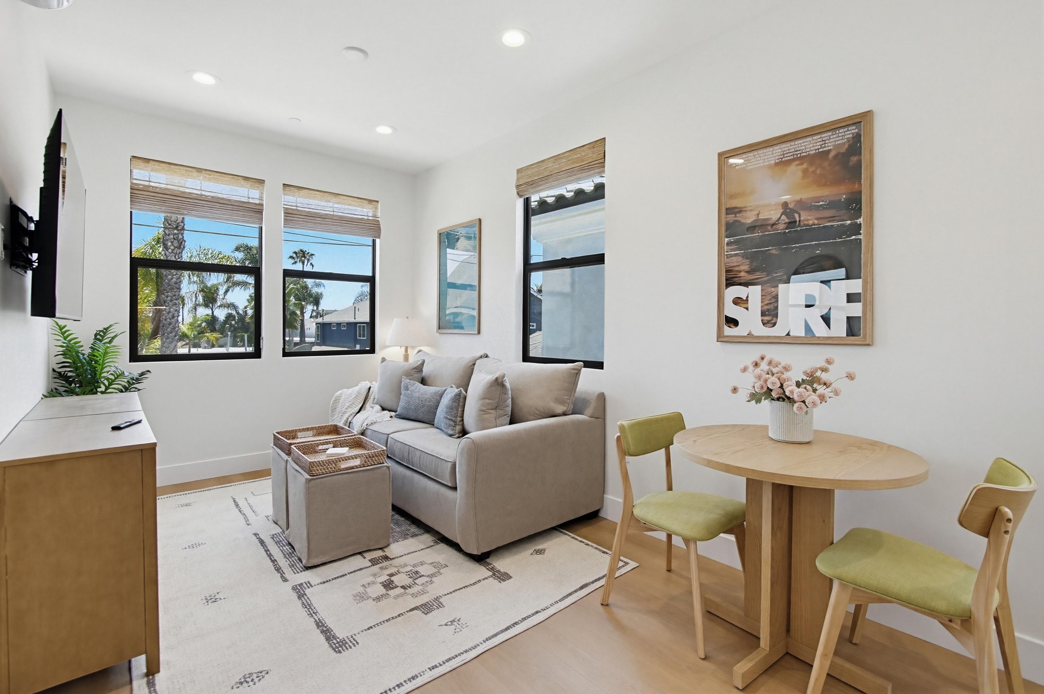 Virtual tour photo 10 of 23 for 1347 Thomas Ave