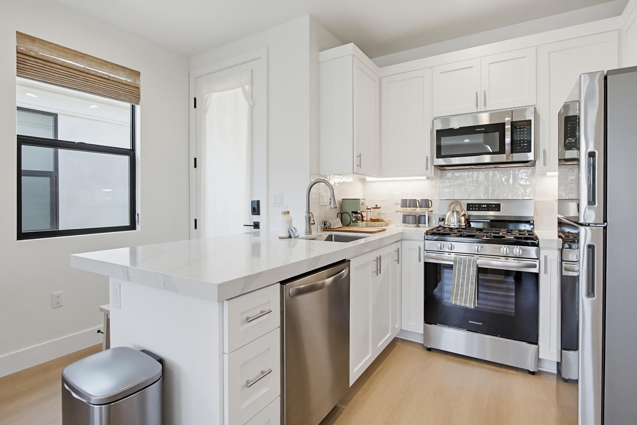 Virtual tour photo 12 of 23 for 1347 Thomas Ave