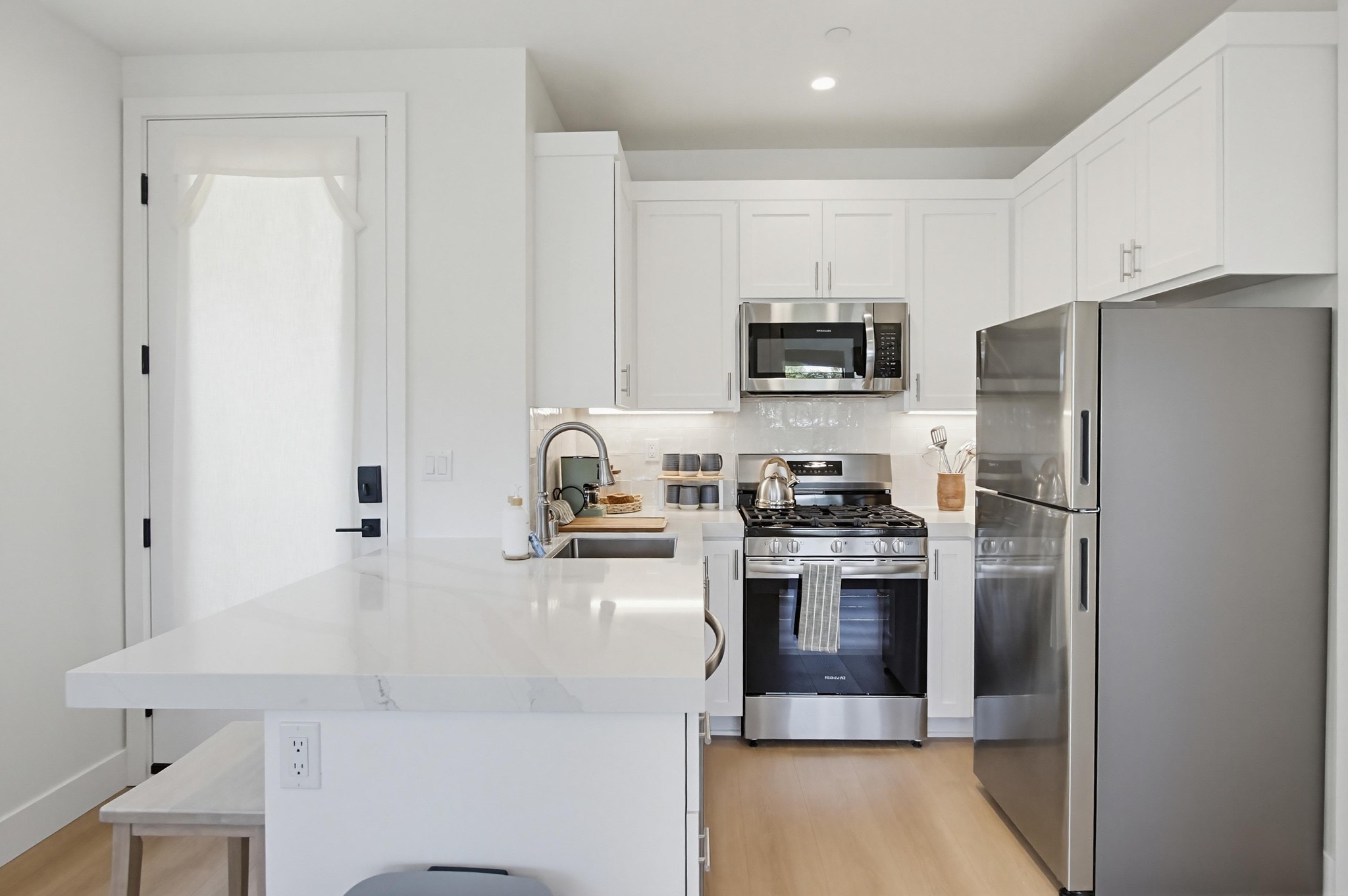 Virtual tour photo 13 of 23 for 1347 Thomas Ave
