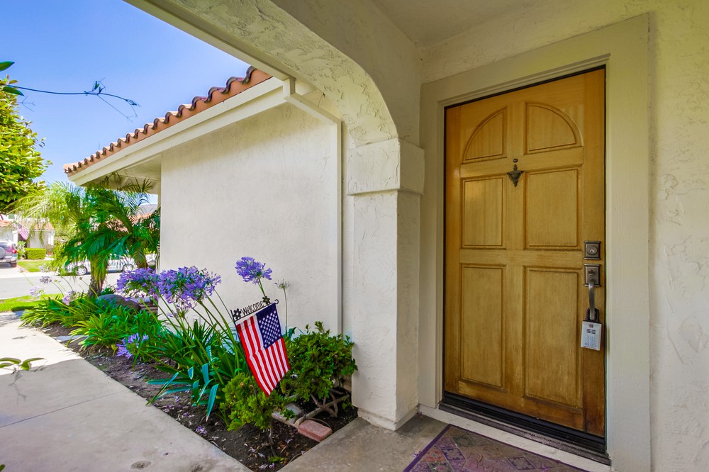 Virtual tour photo 6 of 53 for 13471 Cool Lake Way