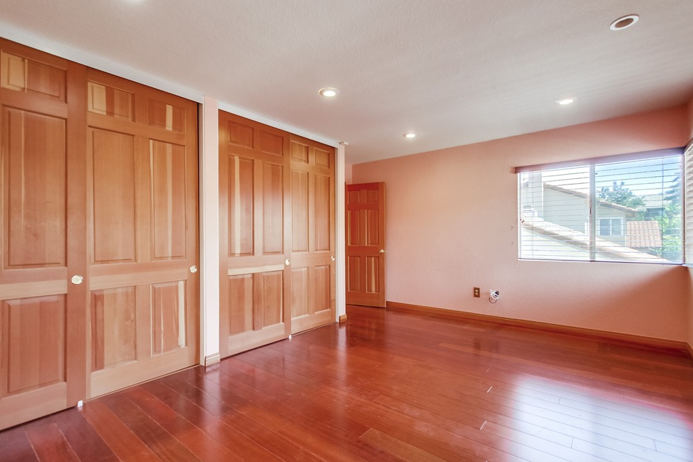 Virtual tour photo 32 of 53 for 13471 Cool Lake Way