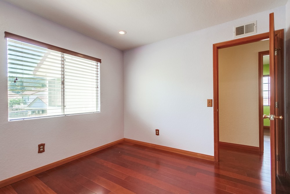Virtual tour photo 40 of 53 for 13471 Cool Lake Way