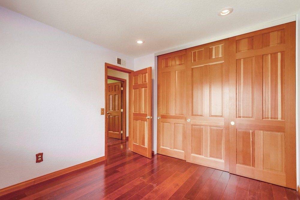 Virtual tour photo 41 of 53 for 13471 Cool Lake Way